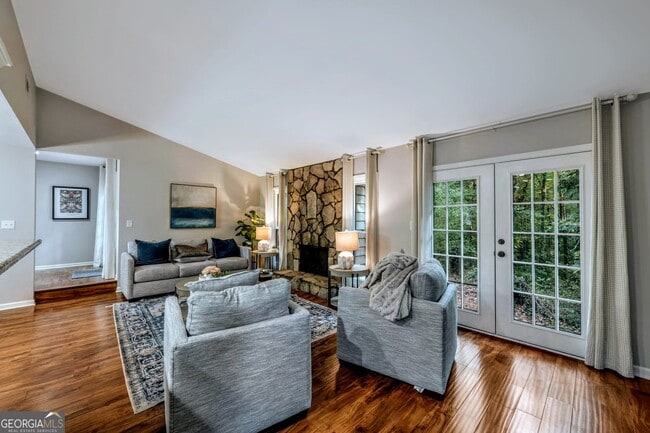 Foto del edificio - 2660 Indian Lake Dr