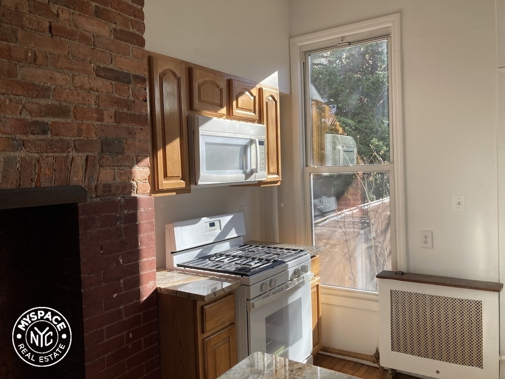 156 Dupont St Unit 1L, Brooklyn, NY 11222 Room for Rent in Brooklyn