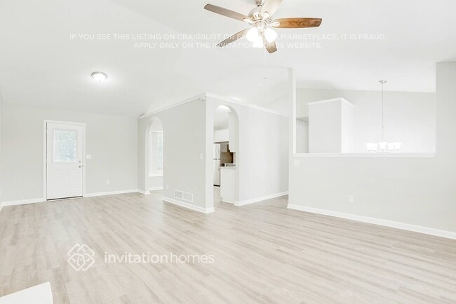 Building Photo - 6358 Hillview Ln