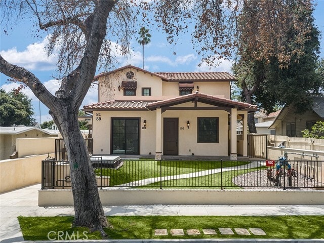 Building Photo - 89 N Grand Oaks Ave