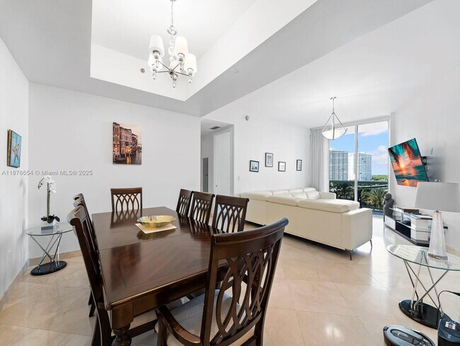 Foto del edificio - 15901 Collins Ave