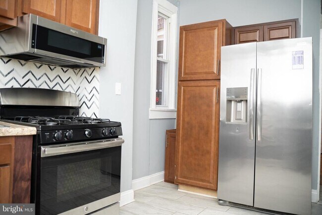 Foto del edificio - 521 E 23rd St