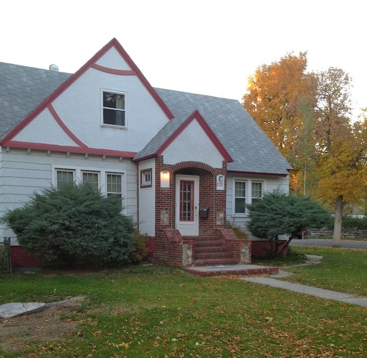 Primary Photo - Spacious and clean 6 bedroom