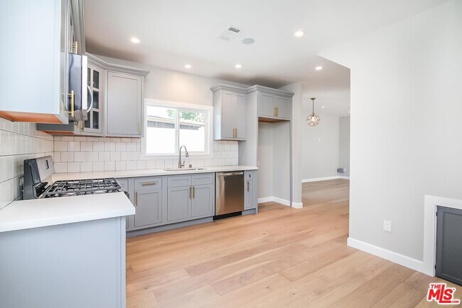 Foto del edificio - 1239 S Highland Ave