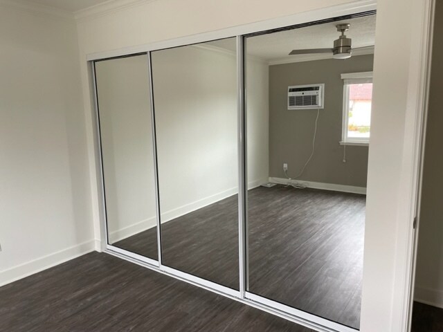 mirrored closet doors in bedroom and hall closet - 20904 Bloomfield Ave