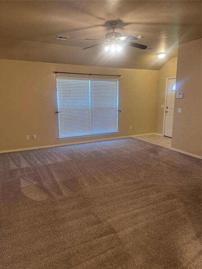 Foto del edificio - 9609 SW 16th St