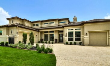 Building Photo - 6322 Malaga Way