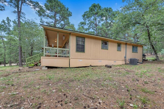 Building Photo - 928 Moccasin Trail