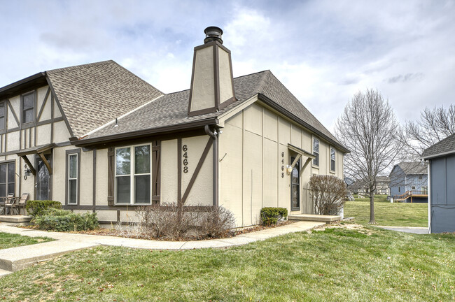 Building Photo - 6468 NW 70th St