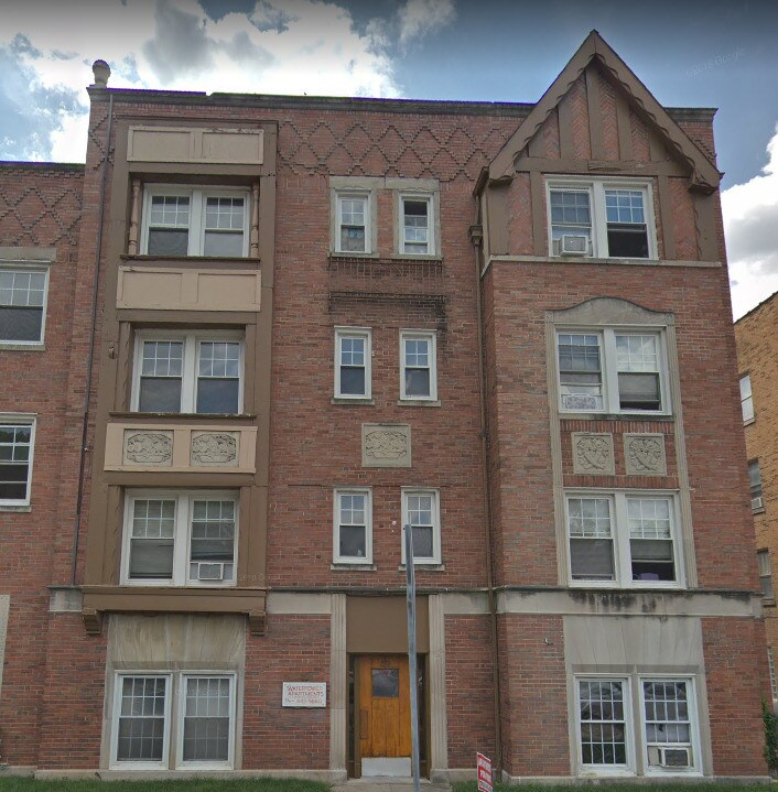 39 Forest Ave, Riverside, IL 60546 Apartments in Riverside, IL