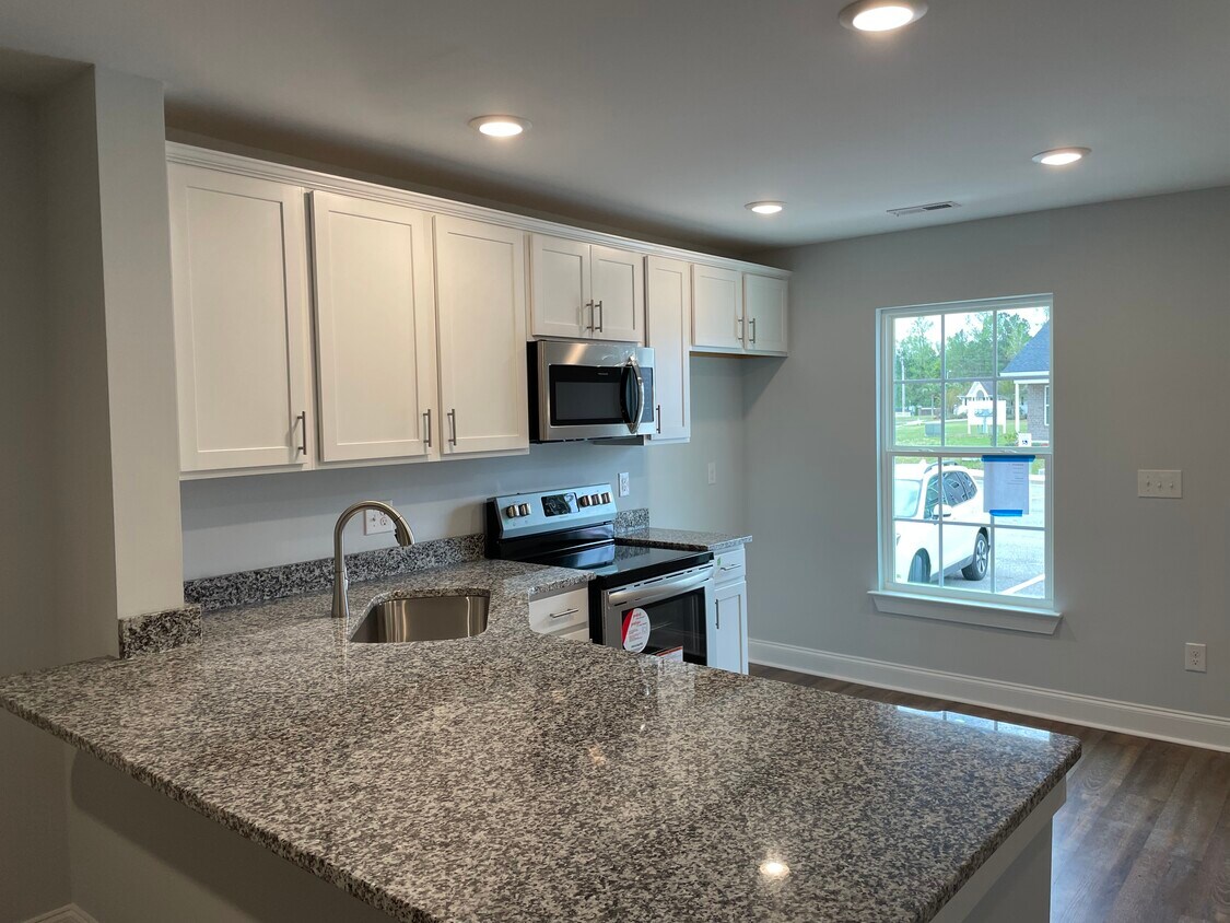 2608 Mercer Dr, Conway, SC 29526 Townhome Rentals in Conway SC