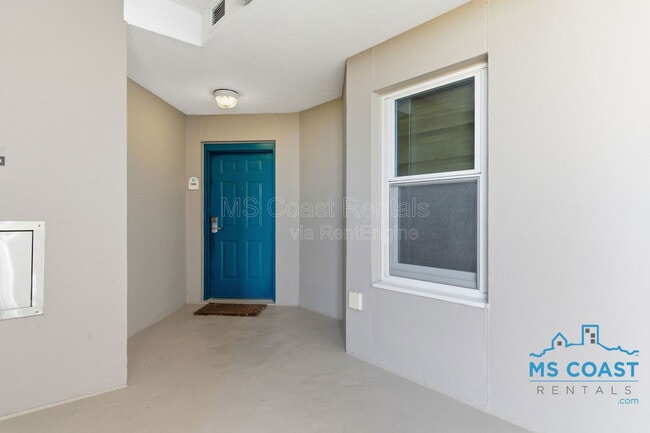 Building Photo - 2668 Beach Blvd