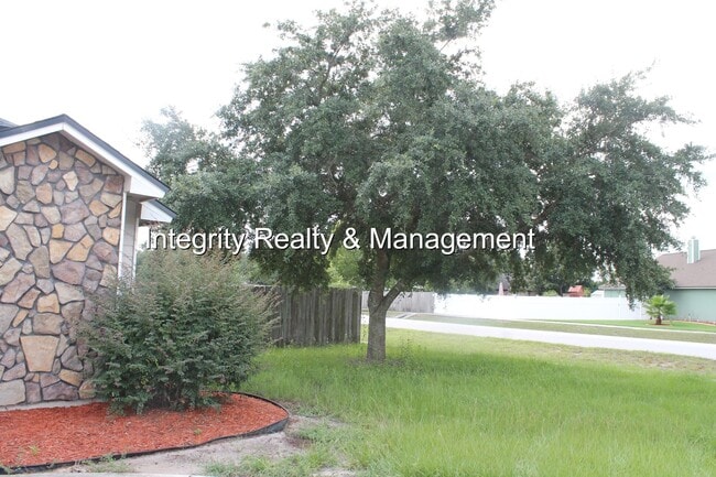 Foto del edificio - 3 bed/2.5 bath in Lake Asbury