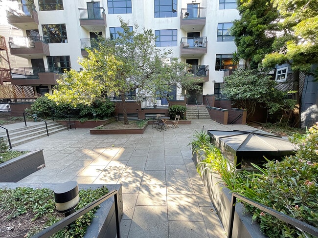 Foto del edificio - 1425 Vallejo St