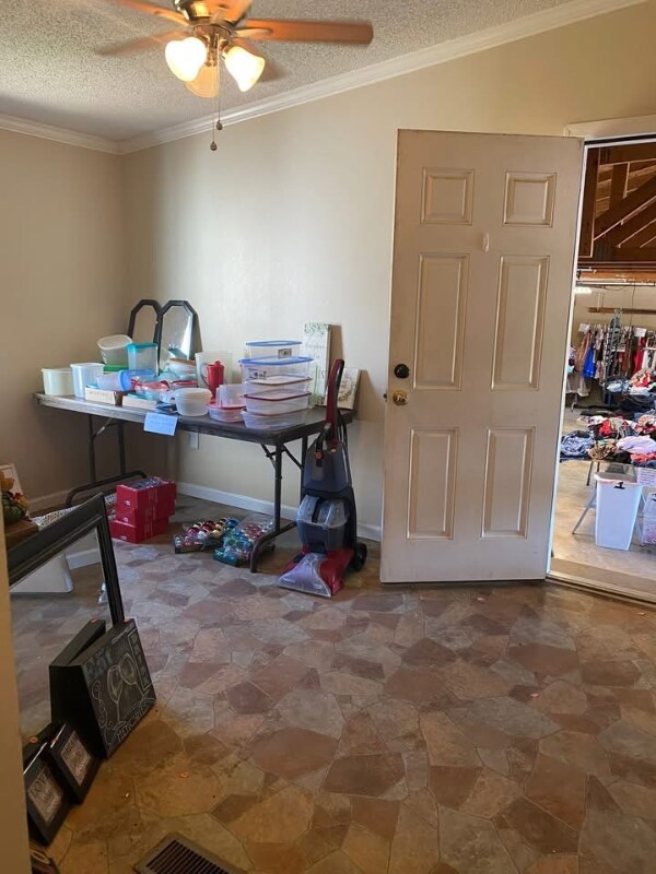 Foto del edificio - 34506 White Oak Dr