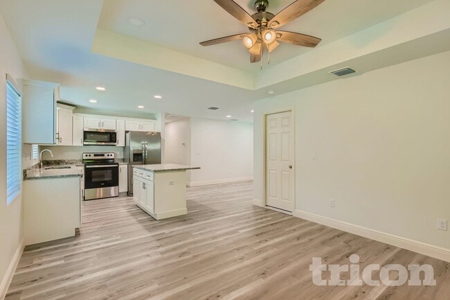 Foto del edificio - 6379 29th St N