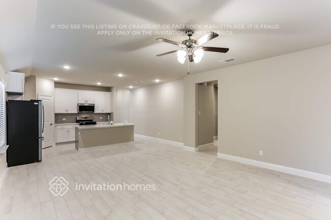 Foto del edificio - 701 Rain Barrel Pl