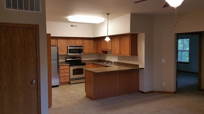 Foto del edificio - 2 bedroom, 2 bath condo in North Liberty