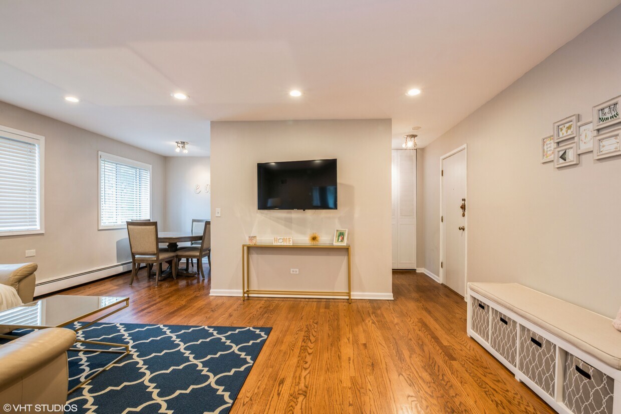Foto principal - 426 W Barry Ave