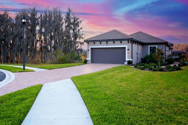 Building Photo - 2933 Francoa Dr