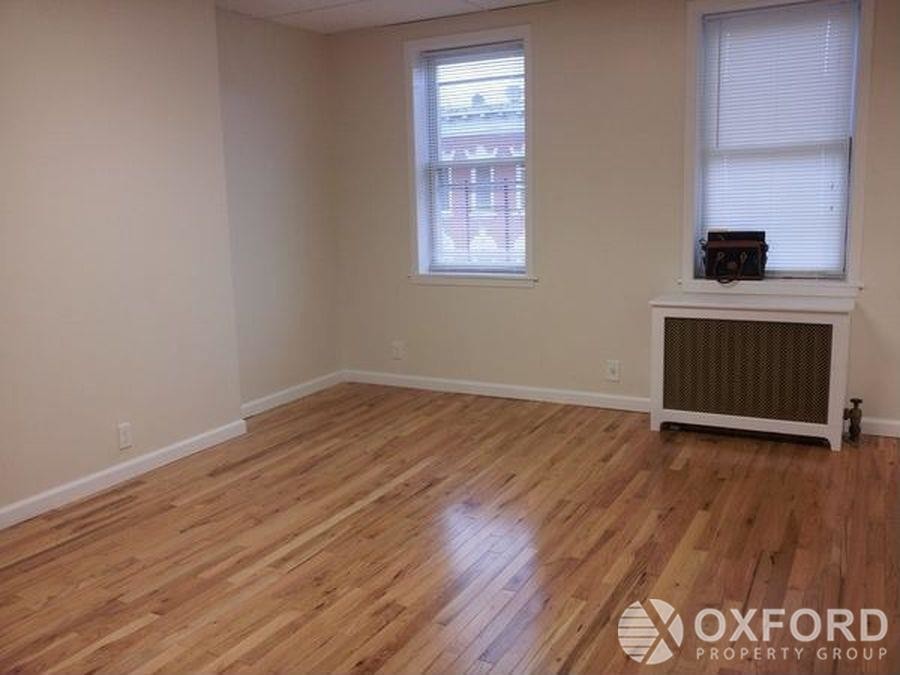 Primary Photo - 254 Kingston Ave