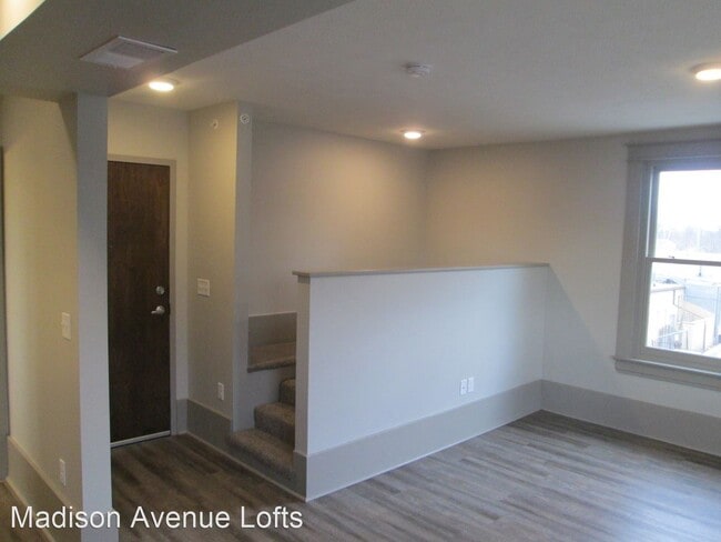 Building Photo - 2742 N 48th St