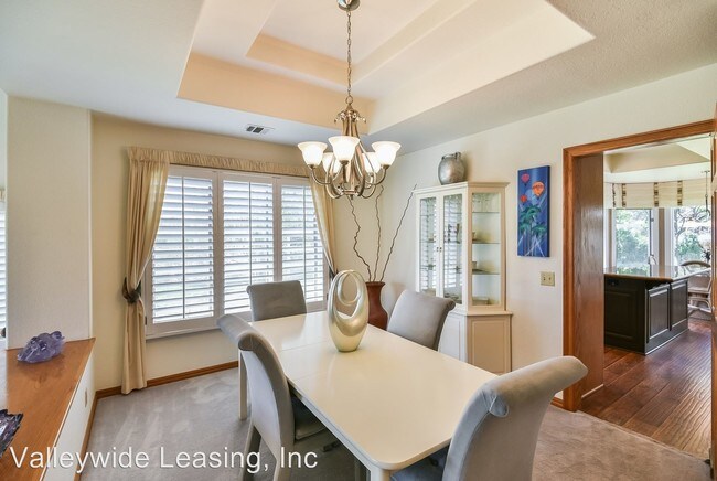 Foto del edificio - 15531 Live Oak Springs Canyon Rd