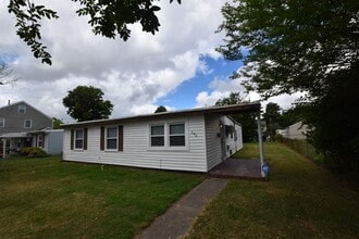 Building Photo - 604 Mooney Rd