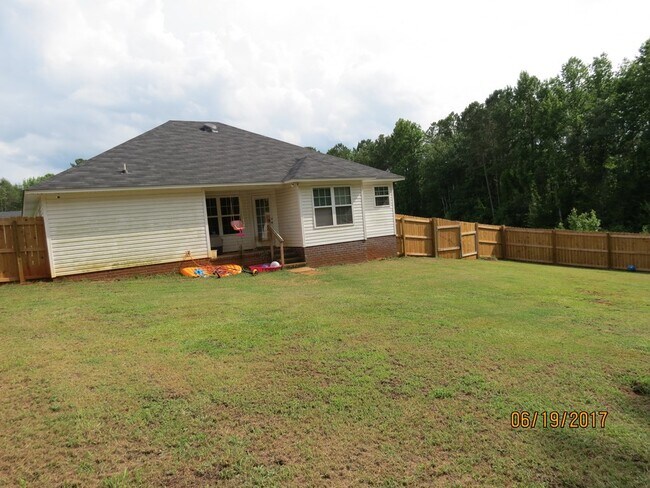 Building Photo - 3410 Traditions Place