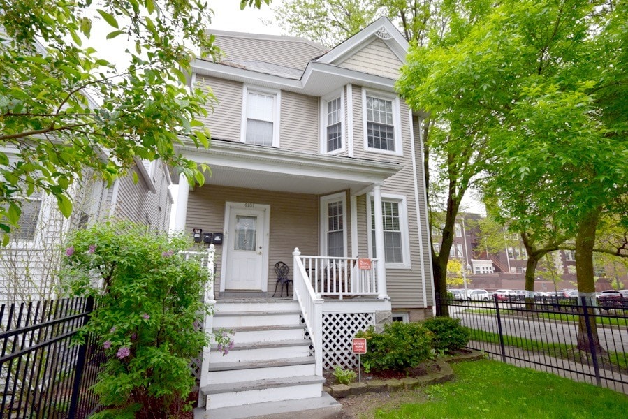Primary Photo - 4101 N Bell Ave