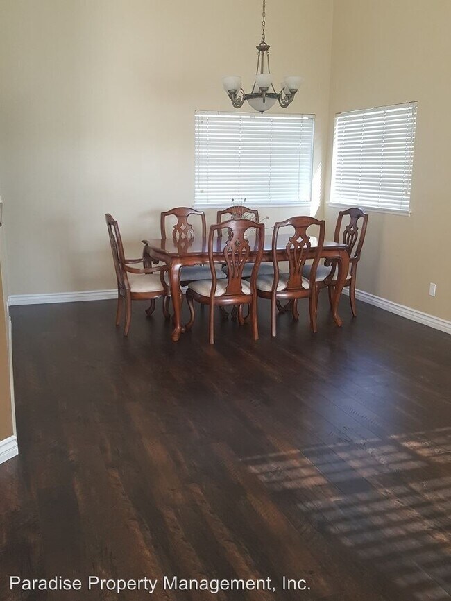 Foto del edificio - 3 br, 2.5 bath House - 2024 N. H St.