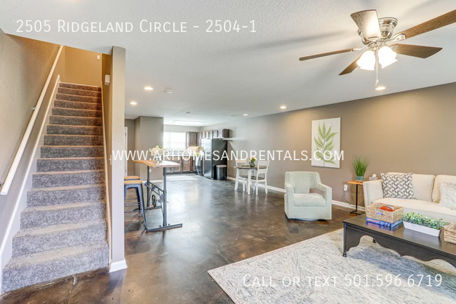 Foto del edificio - Ridgeland Townhomes | 3 Bed | 3 Bath