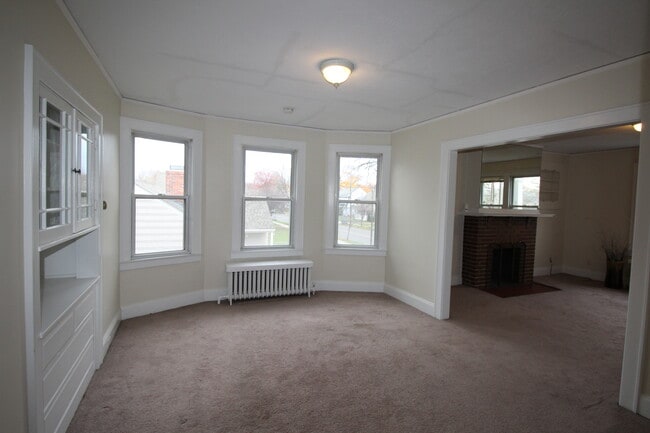 Building Photo - 411 Fairfield Ave