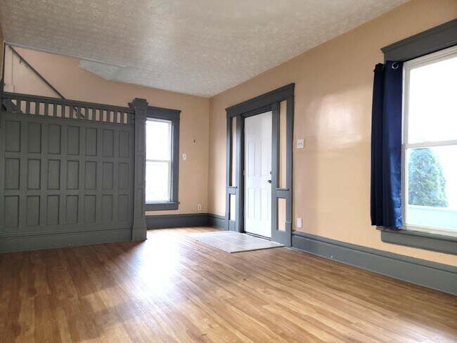 Foto del edificio - 798 Stadelman Ave