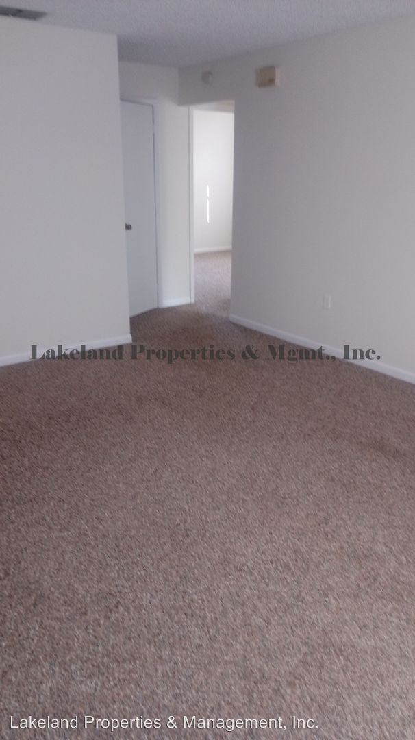 Building Photo - 6035 Crafton Dr