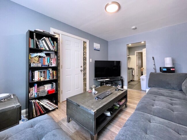Foto del edificio - 173 Belmont Ave