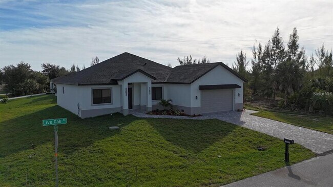 Foto del edificio - 10426 Live Oak Rd
