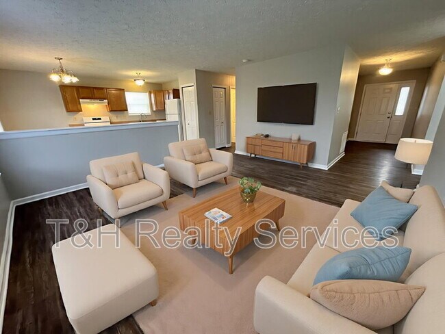 Building Photo - 699 Jack Pine Dr