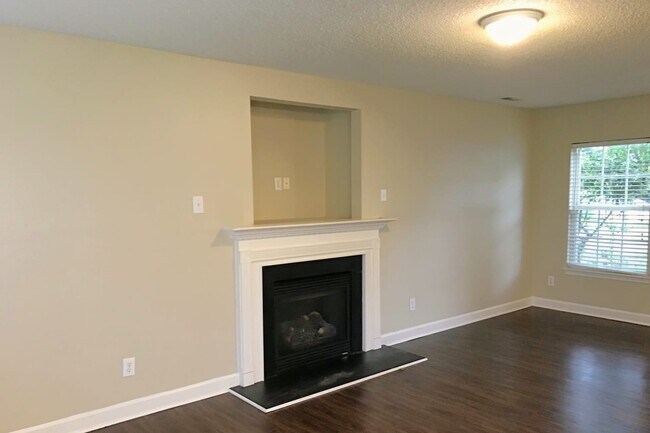Foto del edificio - 11323 Pointer Ridge Dr