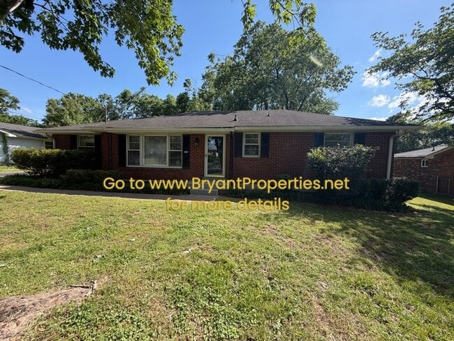 Photo - 720 Robert Burns Dr House