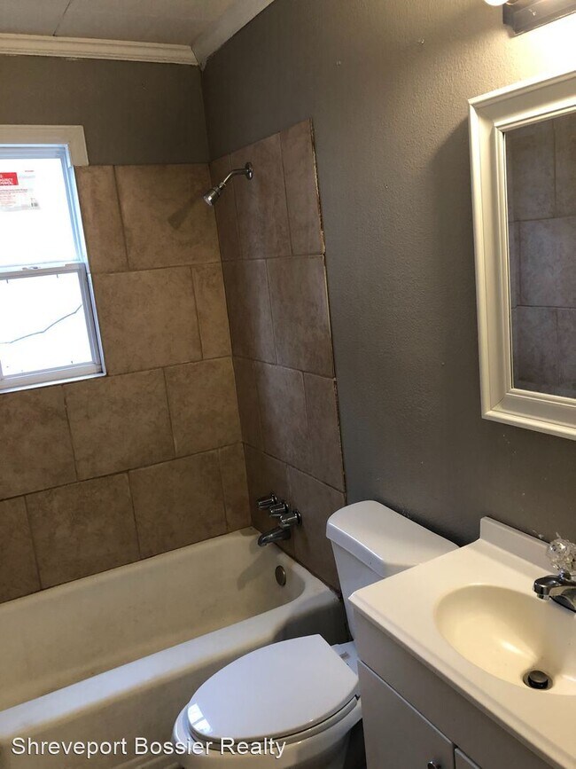 Foto del edificio - 3 br, 1 bath House - 1724 Alma St