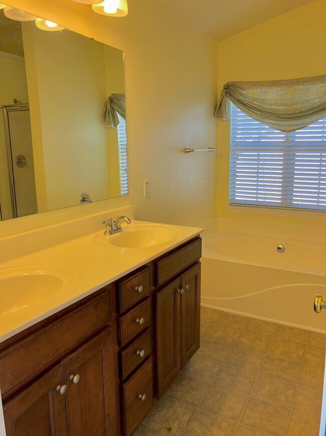 Foto del edificio - Single Family Home in Grand Oaks Plantation