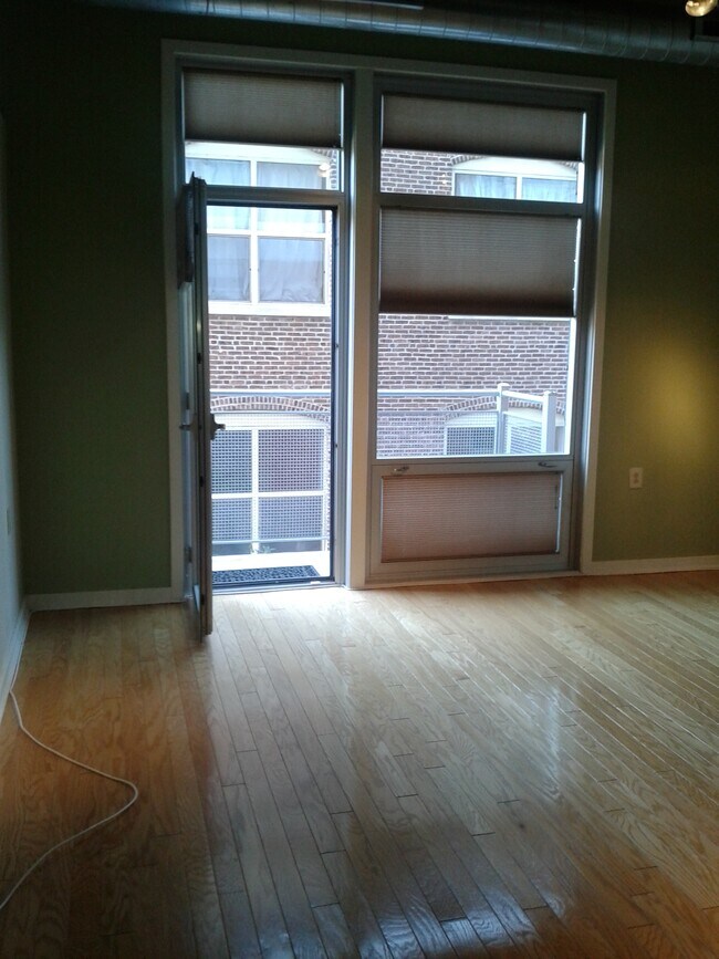 Foto del edificio - 113 N Bread St