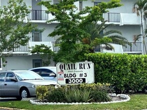 Building Photo - 3000 Sunrise Lakes Dr W