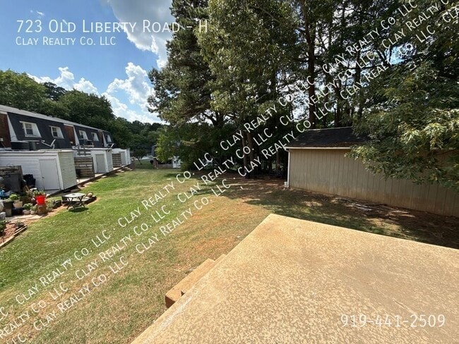Building Photo - 723 Old Liberty Rd