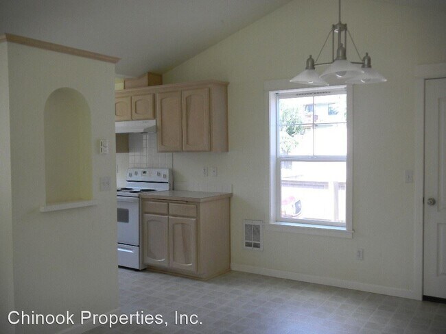 Building Photo - 3 br, 2 bath House - 2437 Portland Aly
