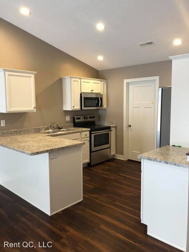 Building Photo - 2 br, 2 bath House - 1415 51st Street Drive