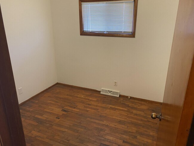 Foto del edificio - 311 Edgebrook Dr