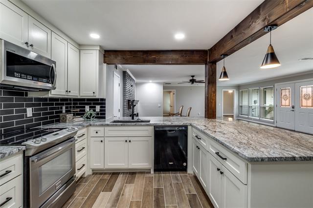 Building Photo - 7407 Wellcrest Dr