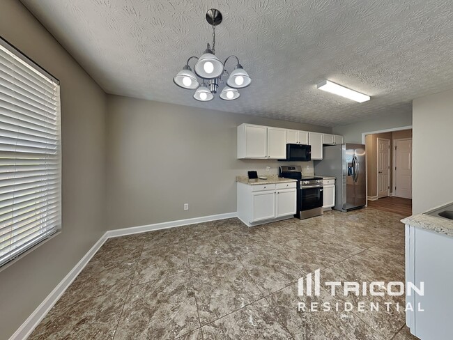 Building Photo - 140 Avery Dr